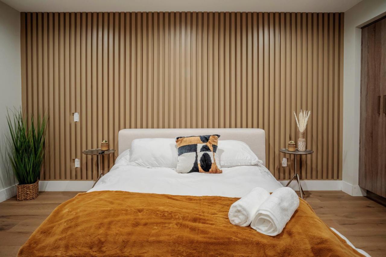 Serene 1 Bed Guest House With Patio Sleeps 6 Los Angeles Bagian luar foto