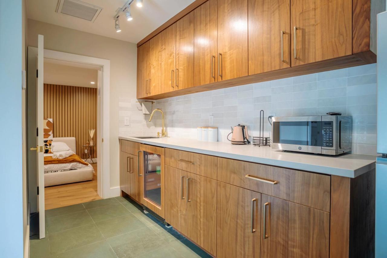 Serene 1 Bed Guest House With Patio Sleeps 6 Los Angeles Bagian luar foto